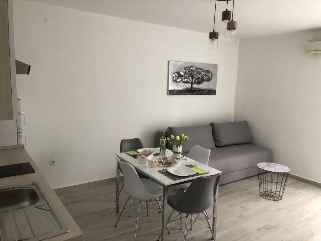 Ane Apartment